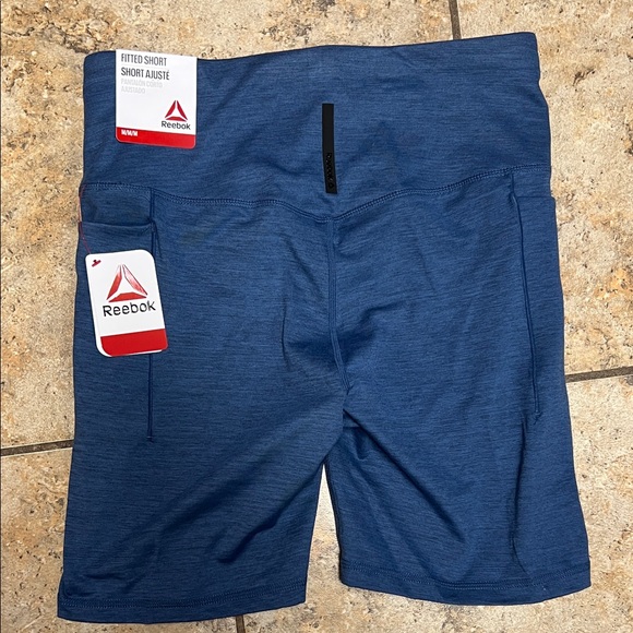 Reebok Blue Shorts & Top - Picture 14 of 15